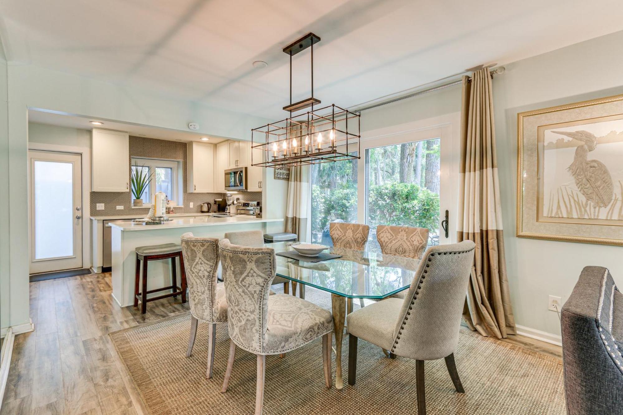 Modern Hilton Head Retreat Walk To Beach And Golf! ヒルトンヘッドアイランド エクステリア 写真