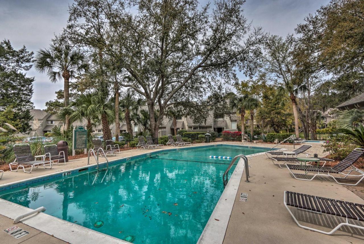 Modern Hilton Head Retreat Walk To Beach And Golf! ヒルトンヘッドアイランド エクステリア 写真